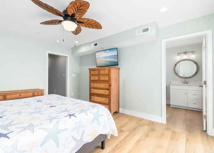 Ferienhaus Remodeled 4br Retreat With Dock & Outdoor Shower
