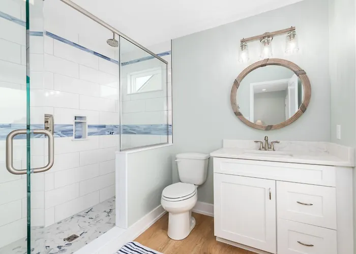 Remodeled 4br Retreat With Dock & Outdoor Shower *