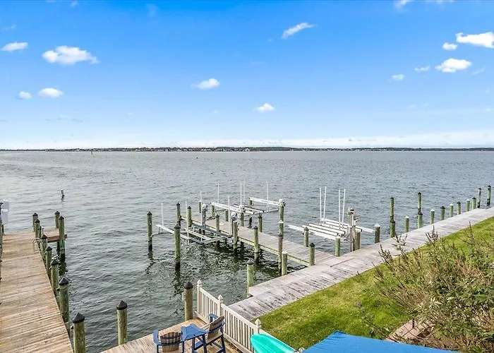 Remodeled 4br Retreat With Dock & Outdoor Shower Ferienhaus