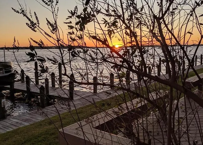 Remodeled 4br Retreat With Dock & Outdoor Shower Ferienhaus Ocean Stadt