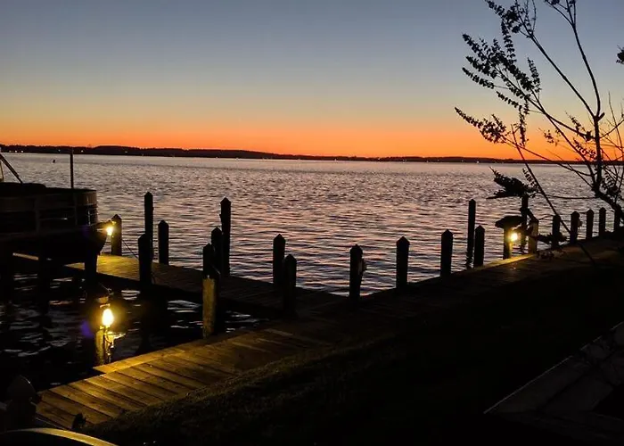 Ferienhaus Remodeled 4br Retreat With Dock & Outdoor Shower Ocean Stadt